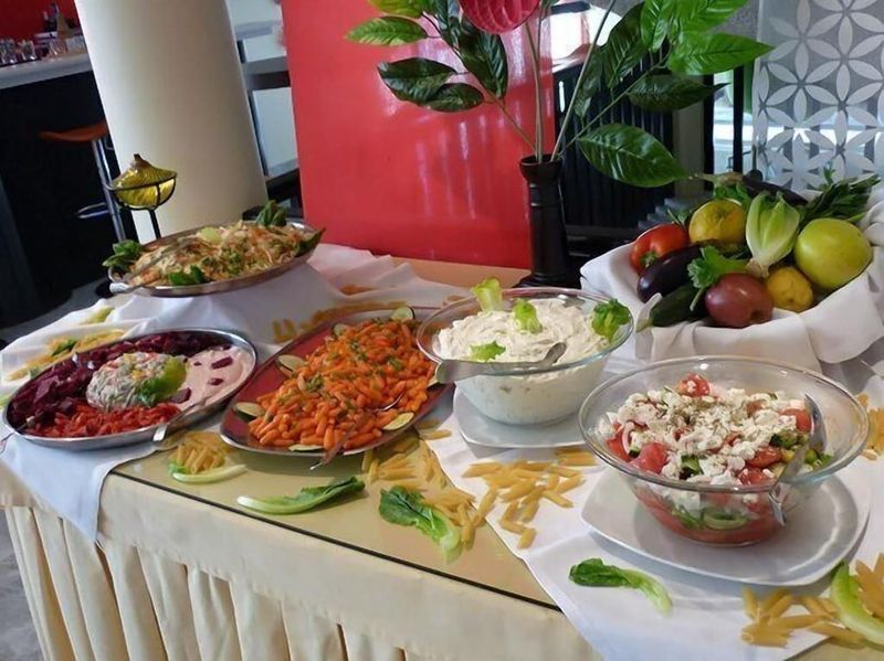 Ermioni Hotel - Image 3