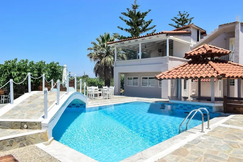 Dias Kavros Hotel