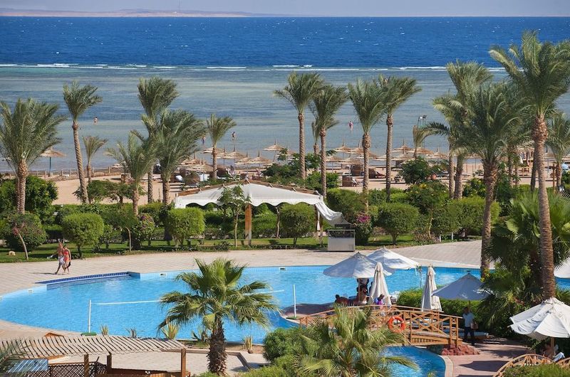 Amwaj Oyoun Resort & Casino - Image 9