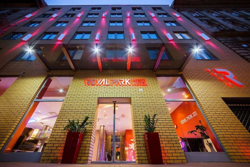 Royal Park Boutique Hotel - Image 10