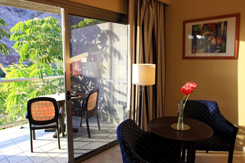 Hotel LIVVO Costa Taurito - Image 2
