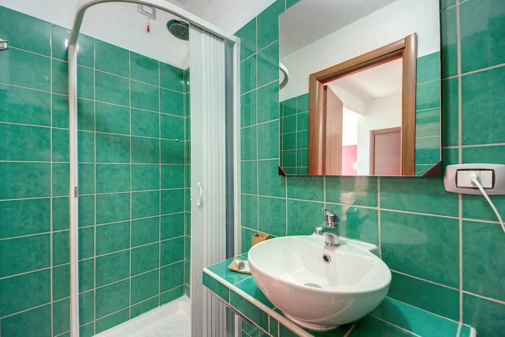MF Hotel - Image 9