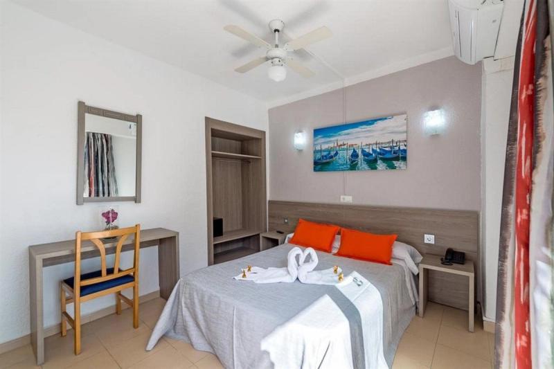 Hotel Costa Mediterraneo - Image 10