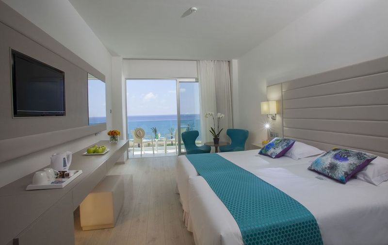 King Evelthon Beach Hotel and Resort - Image 2