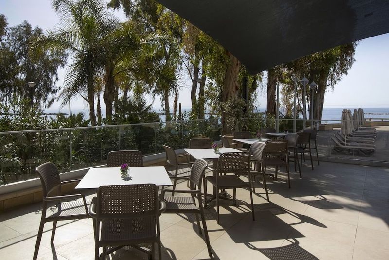 Harmony Bay Hotel - Image 5