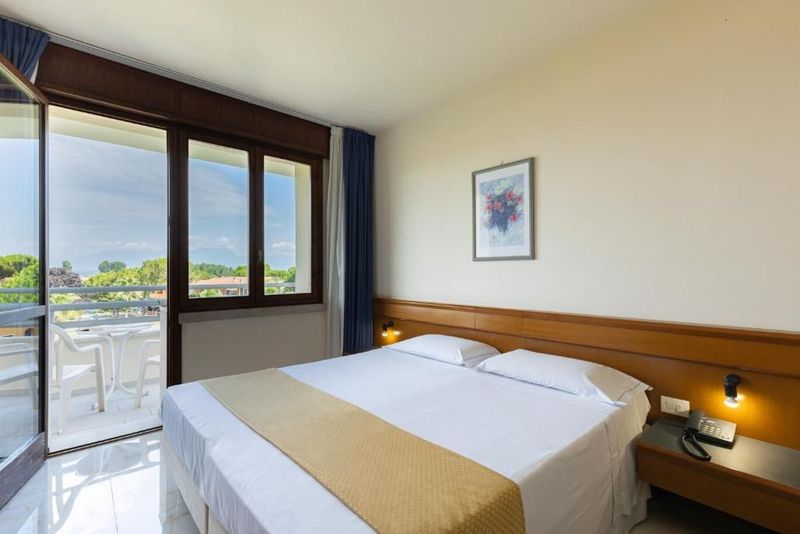 Hotel Du Parc - Image 3