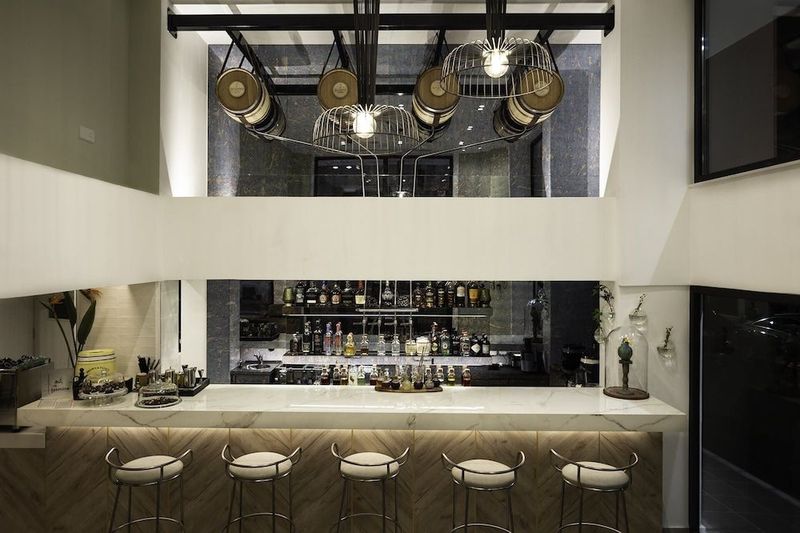 Roseum Boutique Hotel - Image 8