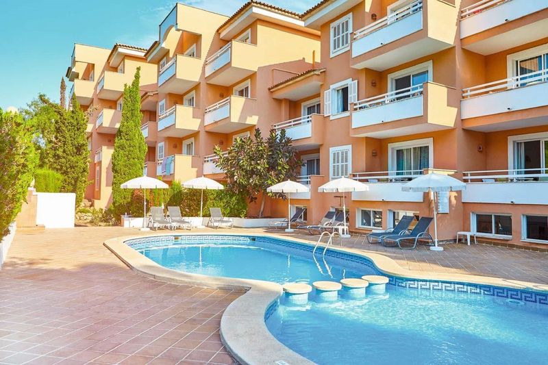 Universal Apartamentos Laguna Garden - Image 1
