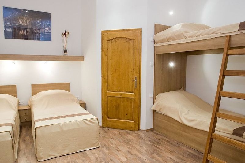 Centrooms House - Image 10