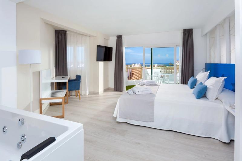 Playa Olid Suites & Apartments - Image 10