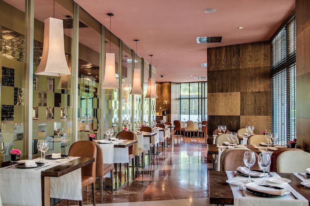Eurostars Suites Mirasierra - Image 6