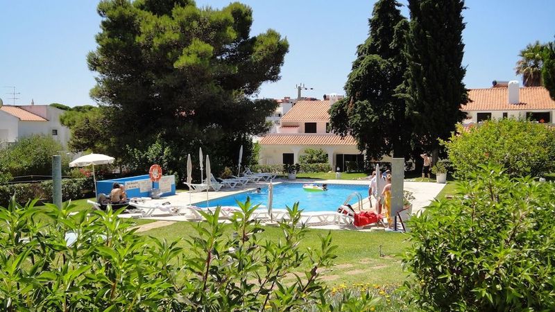 Apartamentos Vale de Carros - Image 1