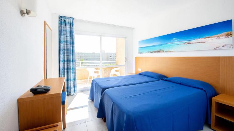 Club Cala Romani - Image 2