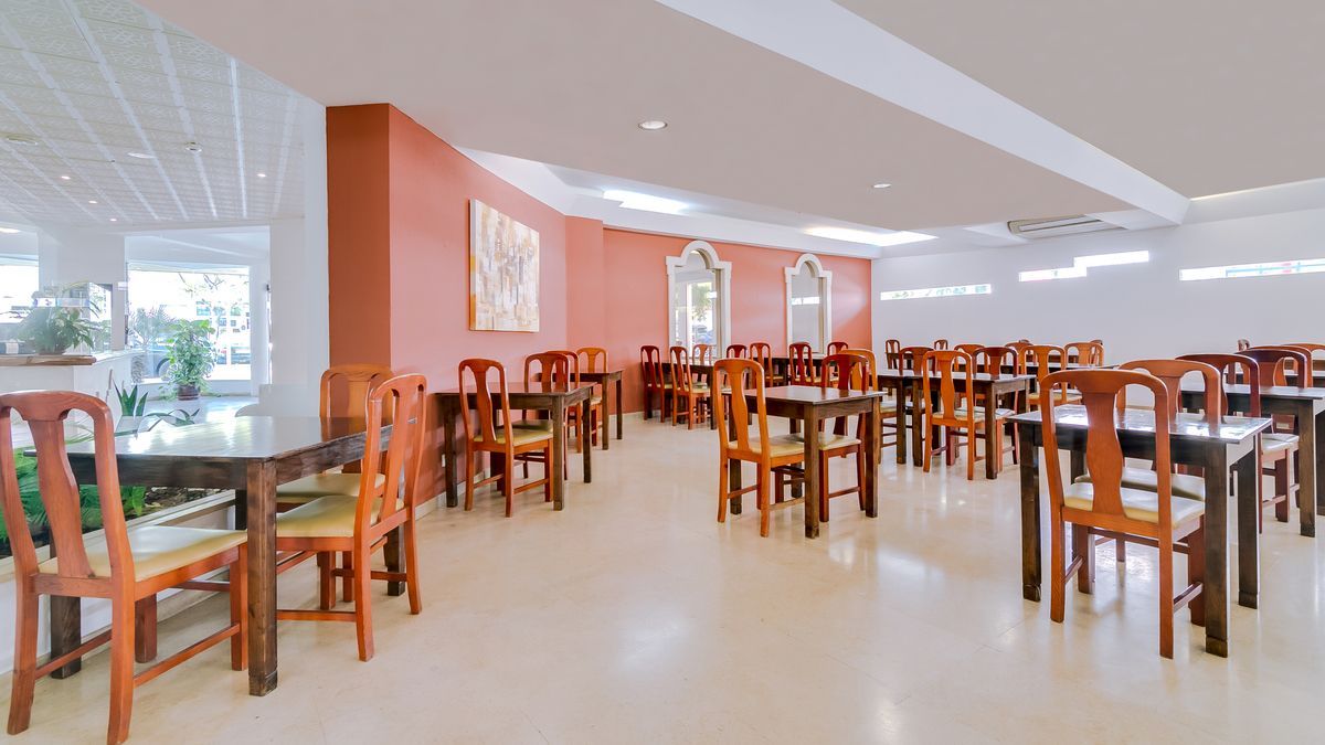 Atismar Beach Hotel - Image 7