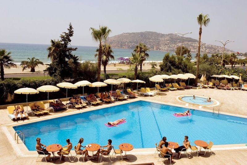 Elysee Hotel - Image 5
