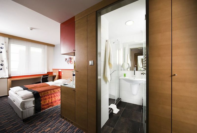 Royal Park Boutique Hotel - Image 5