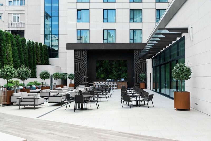 Hilton Belgrade - Image 7