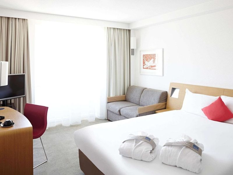Novotel Athenes - Image 8