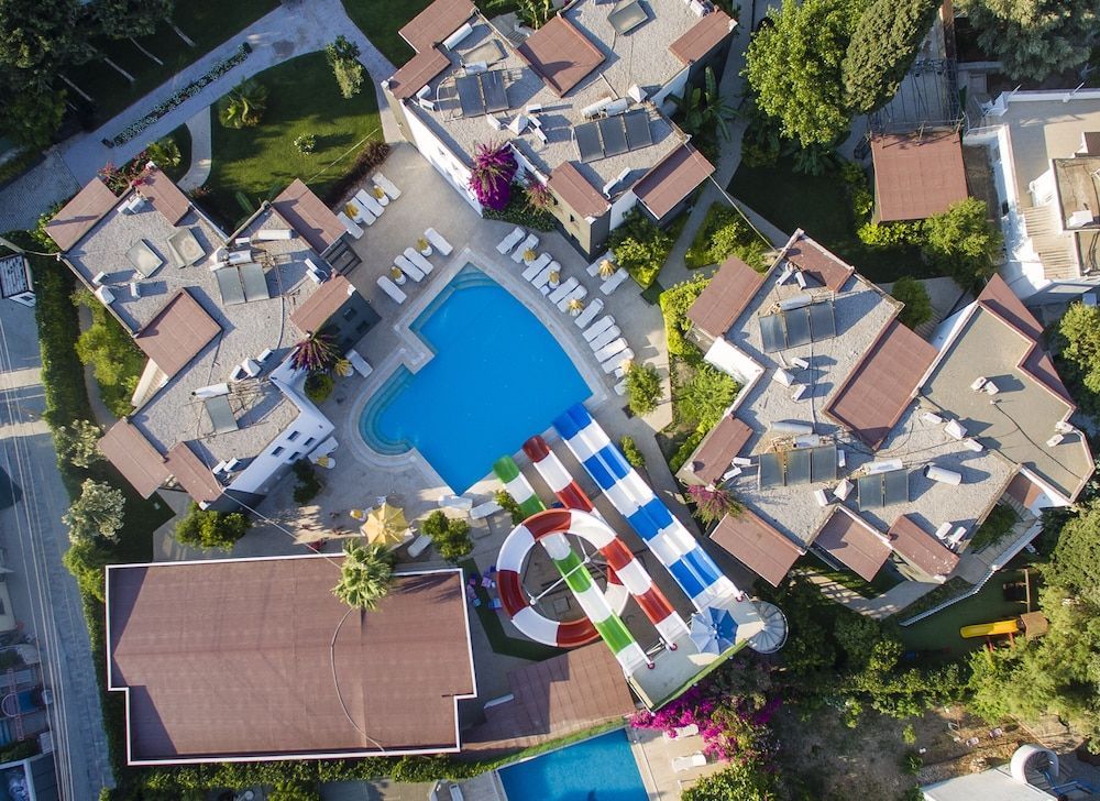 Bitez Garden Life Hotel & Suites - Image 1