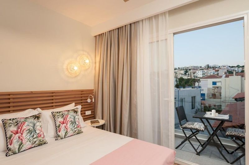 Kastro Beach Apts - Image 2