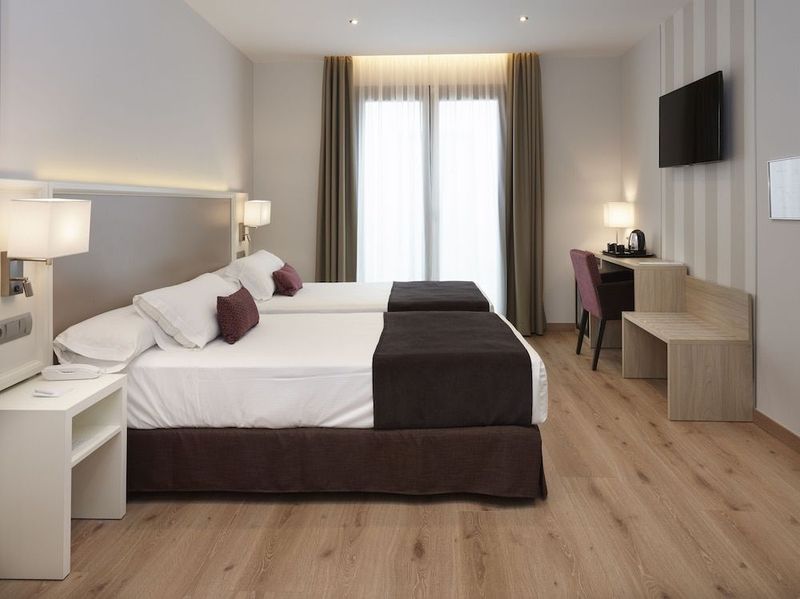 Hotel Maestranza - Image 2