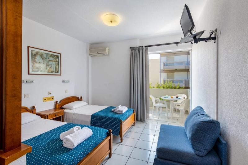 Angela Hotel - Image 9