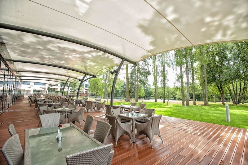 DoubleTree by Hilton Hotel & Conference Centre Warsaw - Image 2