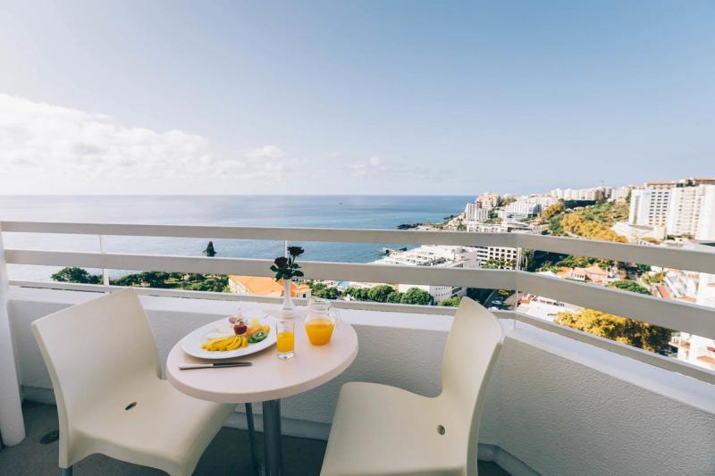 Muthu Raga Madeira Hotel - Image 1