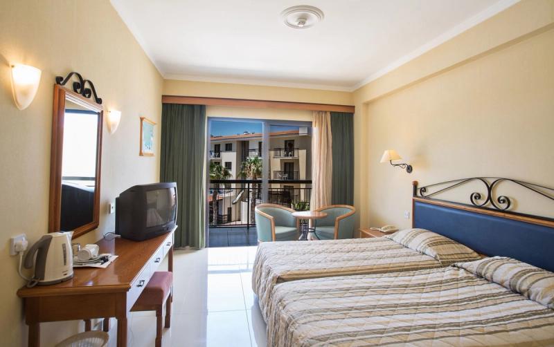 Tsokkos Gardens Hotel - Image 6