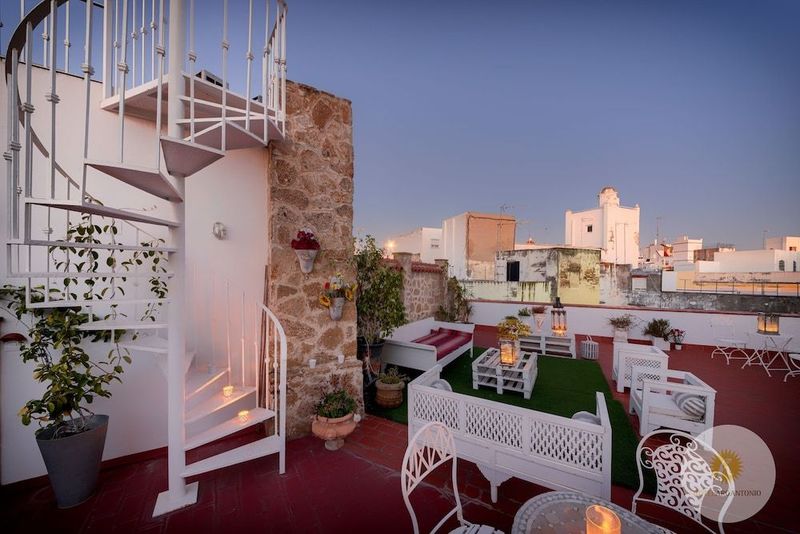 Hotel Argantonio - Image 1