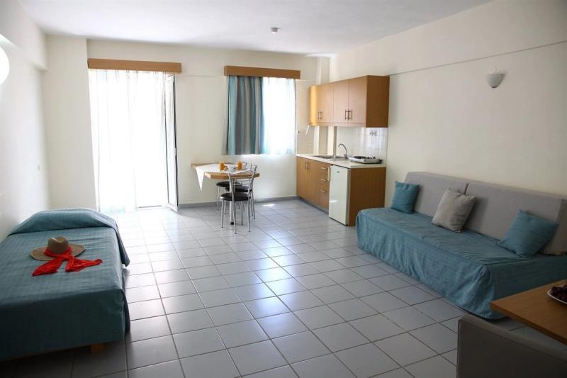 Acropolis Apartments - Image 7
