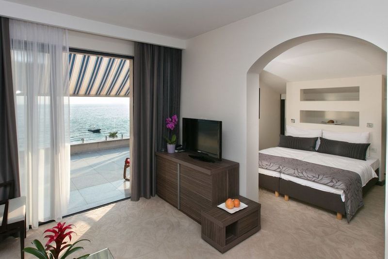 Beach Hotel Split - Image 6