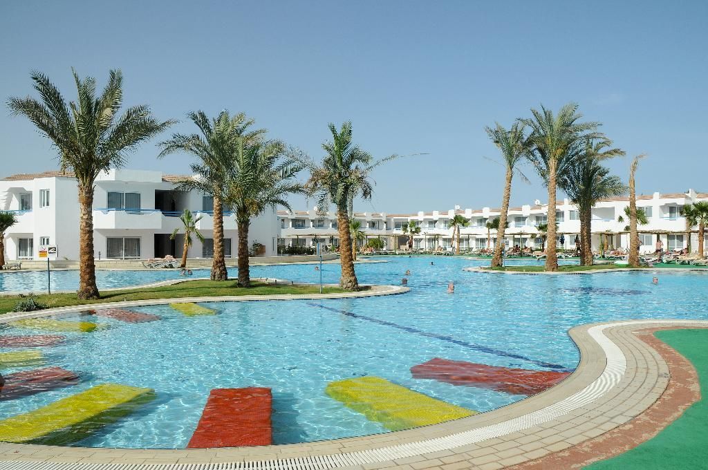 Dreams Vacation Resort - Image 6