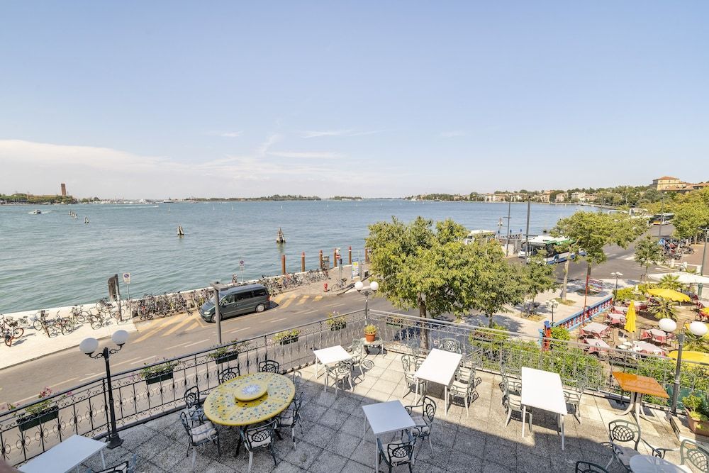 Hotel Panorama - Image 5