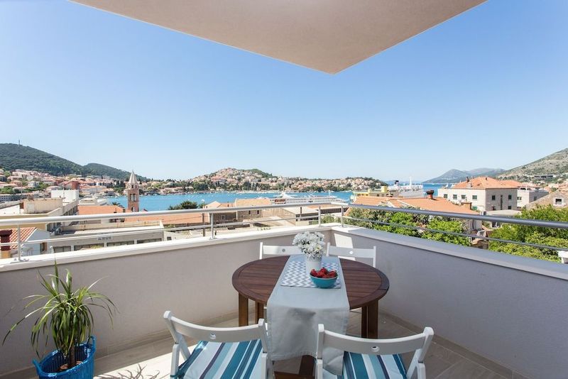 Apartments Villa Karmen - Image 2