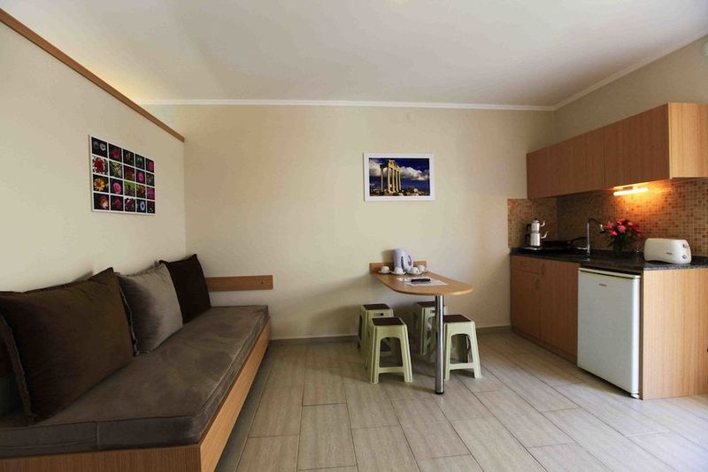Sun City Apartments - Image 8