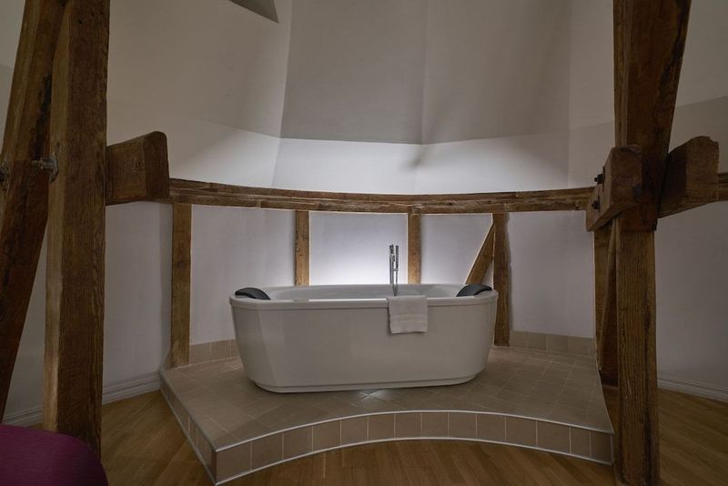 Opera Hotel & Spa - Image 4