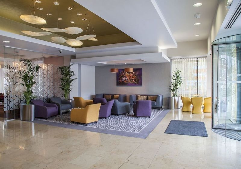 Maldron Hotel Smithfield - Image 5