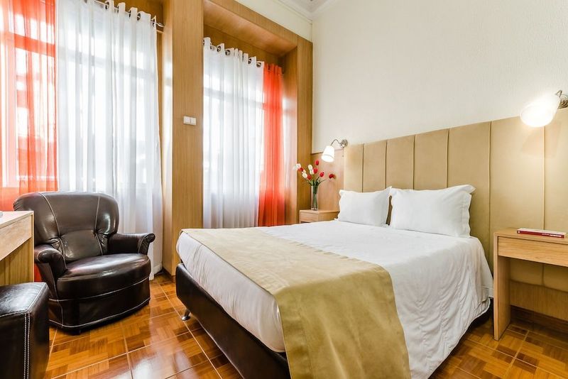 Hotel Santa Clara Porto - Image 2