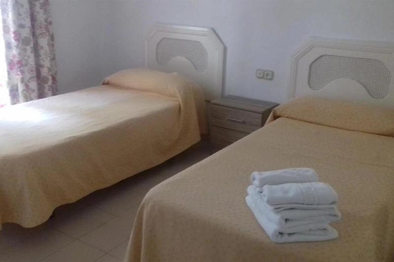 Apartamentos Mediterraneos - Image 9