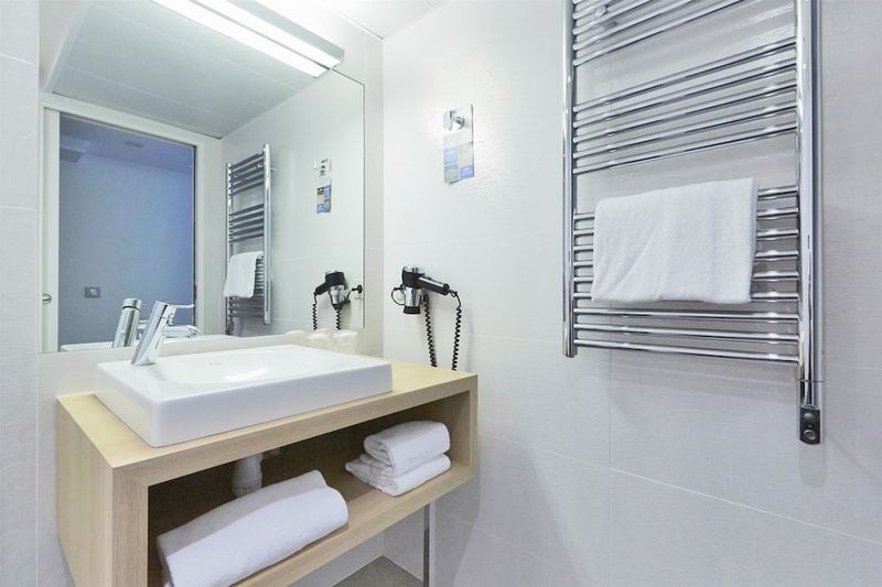 Hotel Kyriad Paris 18 - Porte de Clignancourt - Montmartre - Image 10