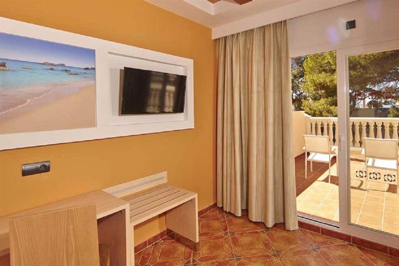 MLL Palma Bay Club Resort - Image 10