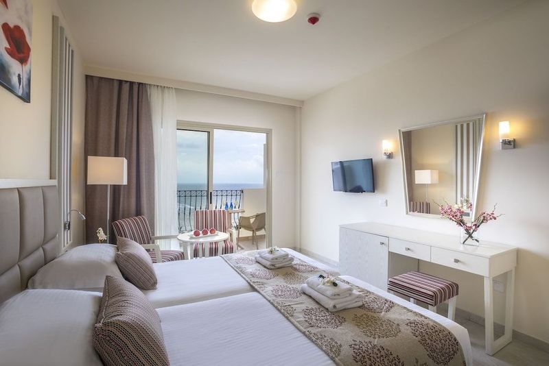 Aquamare Beach & Spa - Image 7