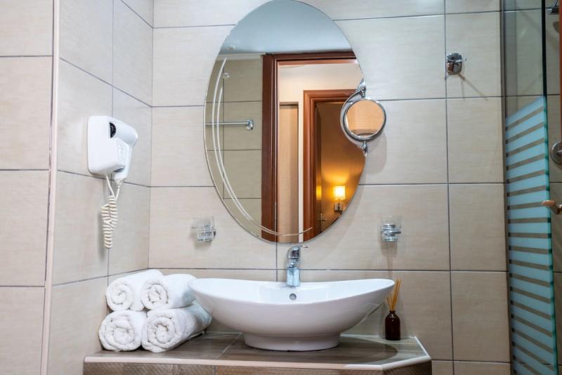 Philoxenia Hotel & Spa - Image 5