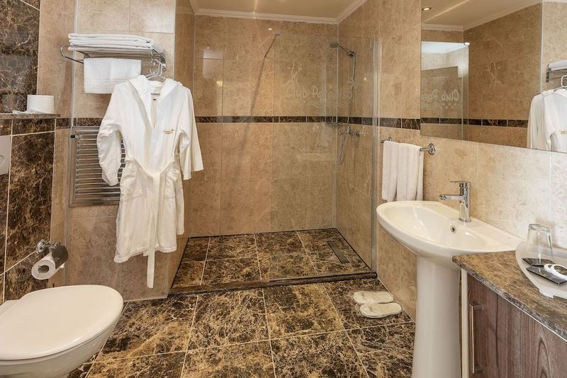 Club Paradiso Hotel - Image 10