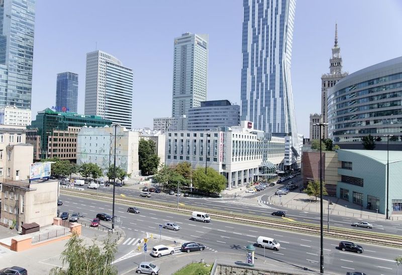 Warsawrent Apartments Centralna - Image 5