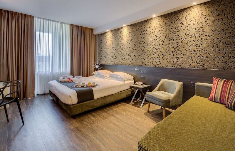 Best Western Plus Hotel Farnese - Image 3