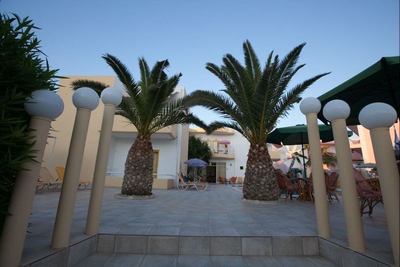 Cosmi Apartments - Image 9