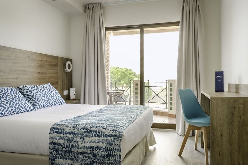 Hotel Boutique Calas de Alicante - Image 3