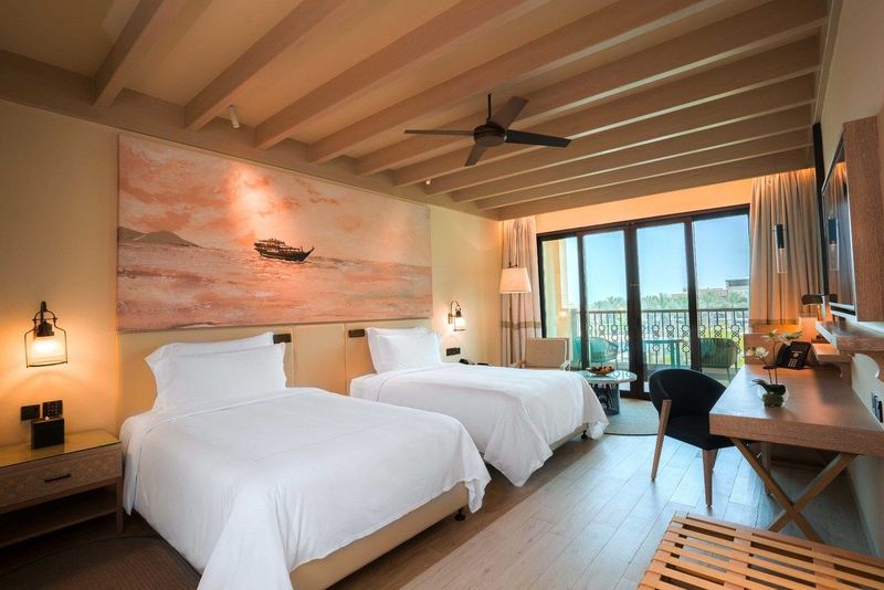 Saadiyat Rotana Resort & Villas - Image 2